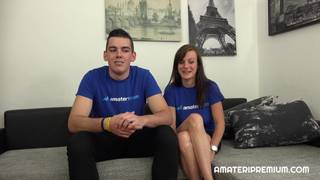 Amateur brunette se fait baiser Amateur brunette se fait baiser