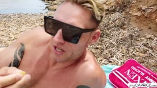 Ils voyagent à Ibiza et Barcelone et baisent! Ils voyagent à Ibiza et Barcelone et baisent!