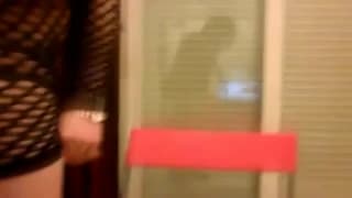 Trans en lingerie sexy va vous provoquer