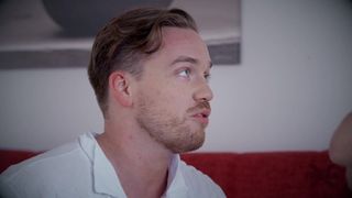 Blowjob, Cowgirl, Baise, Levrette, Cuillère, Ejac sur Seins