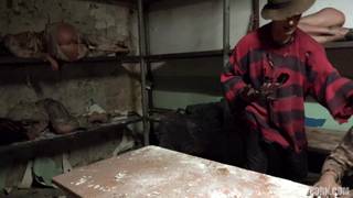 Freddy Krueger aime se vider les couilles Freddy Krueger aime se vider les couilles