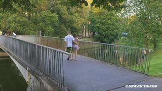 Jeune couple amoureux : balade et sexe Jeune 18-21ans, Ejac Interne, Fellation, Brune, Porno pour Femme, Petits Seins, Teen Porn, Full HD Porn, Cunnilingus