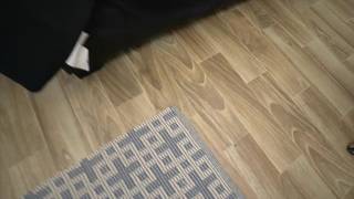 Demoiselle de 18 ans avec une chatte serrée Demoiselle de 18 ans avec une chatte serrée