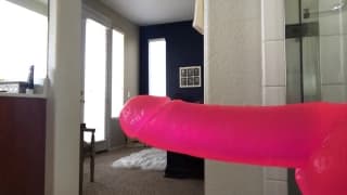 MILF refaite suce son sextoy en deepthroat MILF refaite suce son sextoy en deepthroat