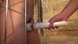 Compilation BDSM avec des femmes attachées ! Compilation BDSM avec des femmes attachées !