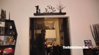 Une brune tatouée très sexy avec une chatte chaude Une brune tatouée très sexy avec une chatte chaude