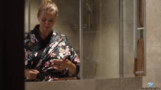 Après sa douche, Stella Cardo va se doigter Jeune 18-21ans, Blonde, Gros Seins, Masturbation, Gros Seins Naturels, Soft, Full HD Porn, Solo, Gros Cul