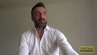 Brooke Jameson se fait baiser par Pascal Brooke Jameson se fait baiser par Pascal