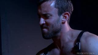 Drake Jaden éjacule pendant la sodomie avec Mike Gaite Drake Jaden éjacule pendant la sodomie avec Mike Gaite