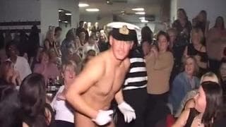 Partouze, Fellation, Porno pour Femme, CFNM