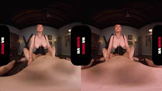Les gros seins de Lauren dansent alors qu'elle le chevauche Les gros seins de Lauren dansent alors qu'elle le chevauche