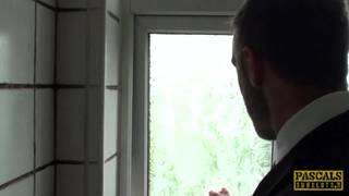 Pascal domine et fait jouir la chaude Alessa Savage Pascal domine et fait jouir la chaude Alessa Savage
