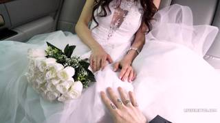 Nicole Love la parfaite mariée vierge Nicole Love la parfaite mariée vierge