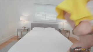 Sexe entre amis au milieu d'une fête