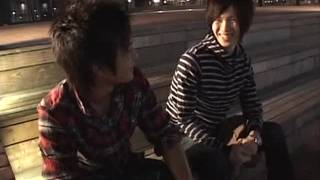Des gay asiatiques pratiquent une sodomie joyeuse Des gay asiatiques pratiquent une sodomie joyeuse