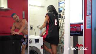Evelyn Buarque se fait pilonner l'anus par Oscar Luz Cowgirl