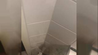 Aurora suce une bite noire et lèche du sperme Aurora suce une bite noire et lèche du sperme