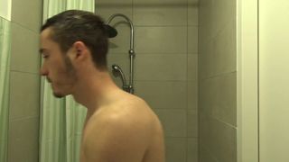 Alice veut se souvenir de ses 20ans...