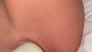 Sundaebunsdae est une amatrice accro au sexe !