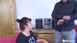 BBW Mature et MILF sexy léchant la chatte ensemble