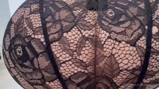 Syren De Mer donne son gros cul à la grosse bite de Dredd