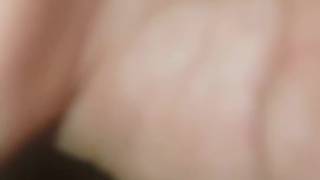 Video d'une milf qui se fait démontrée le cul et elle aime beaucoup ça Video d'une milf qui se fait démontrée le cul et elle aime beaucoup ça