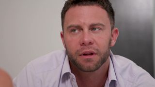 La nympho Andi Avalon convainc son beau-fils Seth Gamble de la baiser