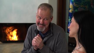 Sasha Rose suce la longue bite de Jack Ripper en porno interracial