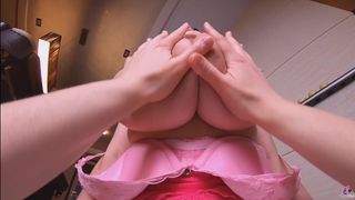 Les gros seins naturels de Viola Crush sont pour caresser !