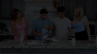 Des MILF en chaleur qui se laissent baiser par les beaux-fils