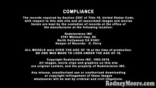 Sarah Shevon fait une fellation épique et avale chaque goutte