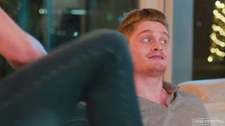 Compilation de deux des scènes gay les plus torrides que vous verrez