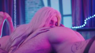 Gracie Jane déroule une baise pansexuelle avec Viktor Belmont