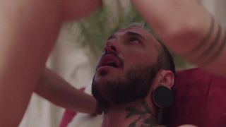 Kaya Lin ballerine asiatique baiser la queue raide de Viktor Belmont