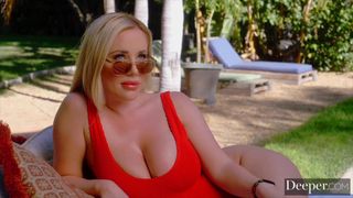 Anton Harden se fait sucer sa grosse bite noire par Savannah Bond !